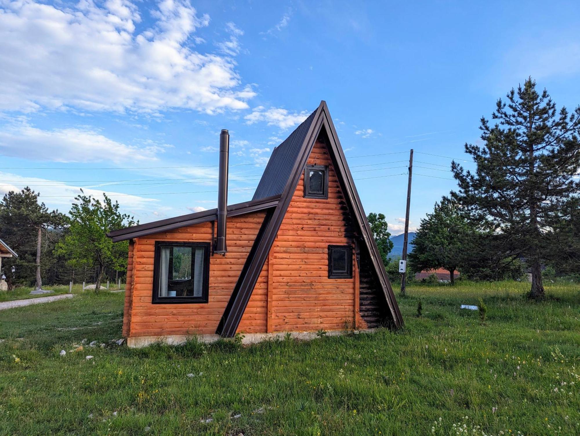 Chalet Aa Pine Vikendica Za Izdavanje U Srcu Zapadne Srbije Nova Varos
